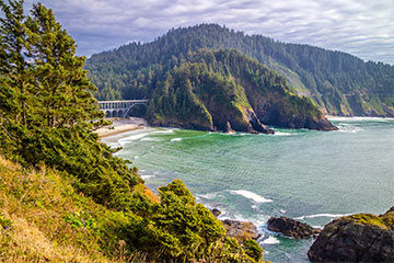 A scenic view of a coastline in Oregon